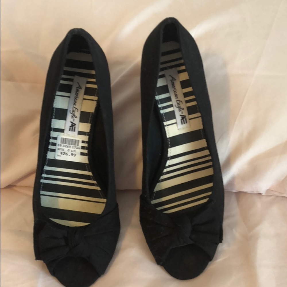 American Eagle black high heels shoes for women.